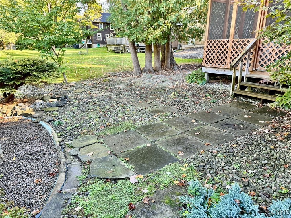 29 E 2nd Street, Vernon, New York image 11