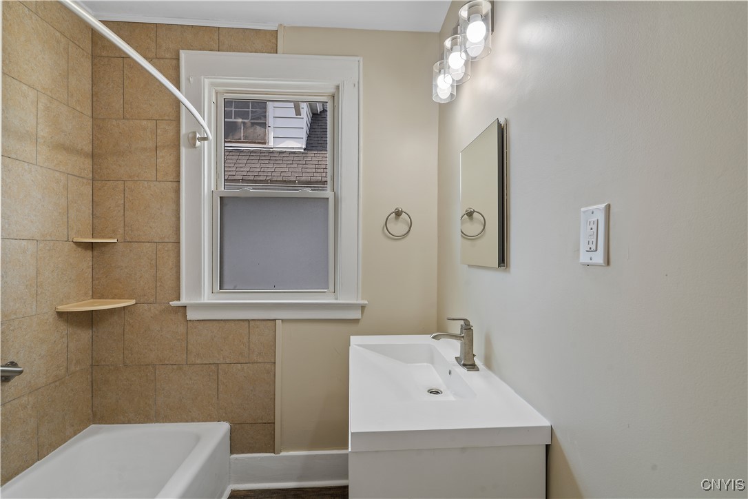 140 Nichols Avenue, Syracuse, New York image 24