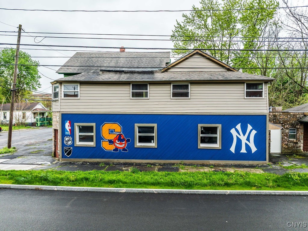 200 W Seneca St & Marcellus Street