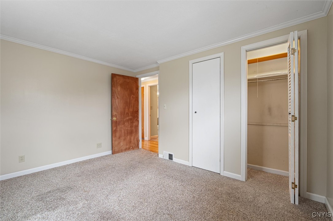 120 Hinsdale Road, Camillus, New York image 12