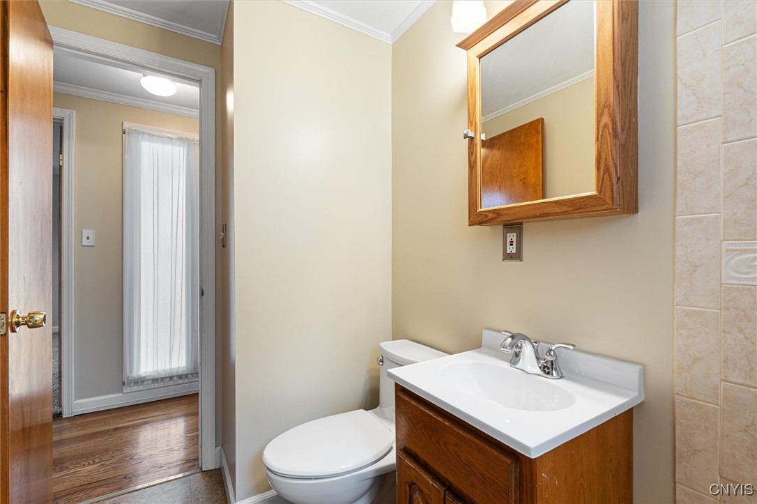 120 Hinsdale Road, Camillus, New York image 11