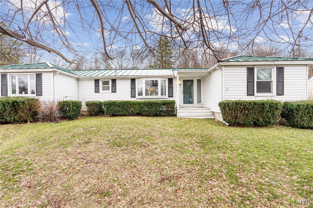 120 Hinsdale Road, Camillus, New York image 4