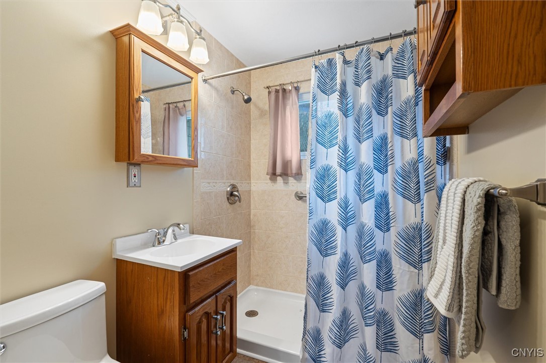 120 Hinsdale Road, Camillus, New York image 10