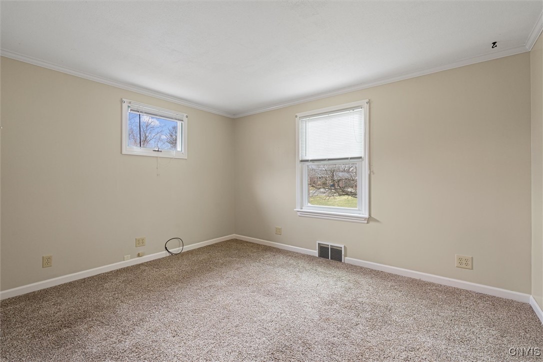 120 Hinsdale Road, Camillus, New York image 13