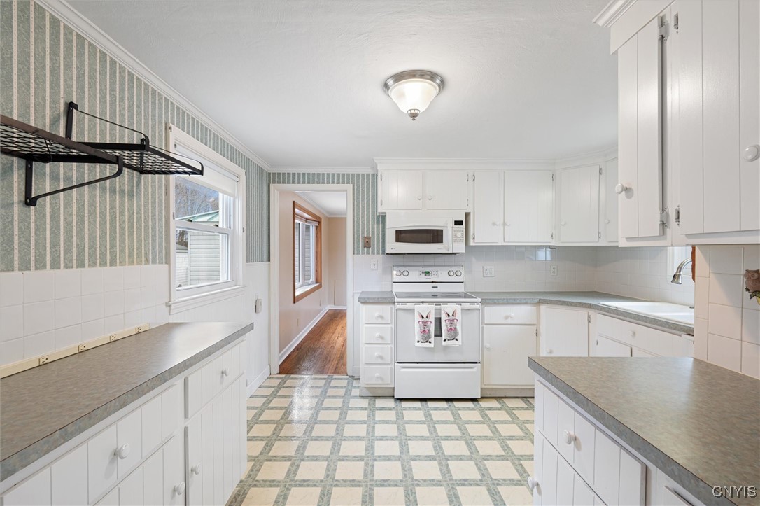 120 Hinsdale Road, Camillus, New York image 21