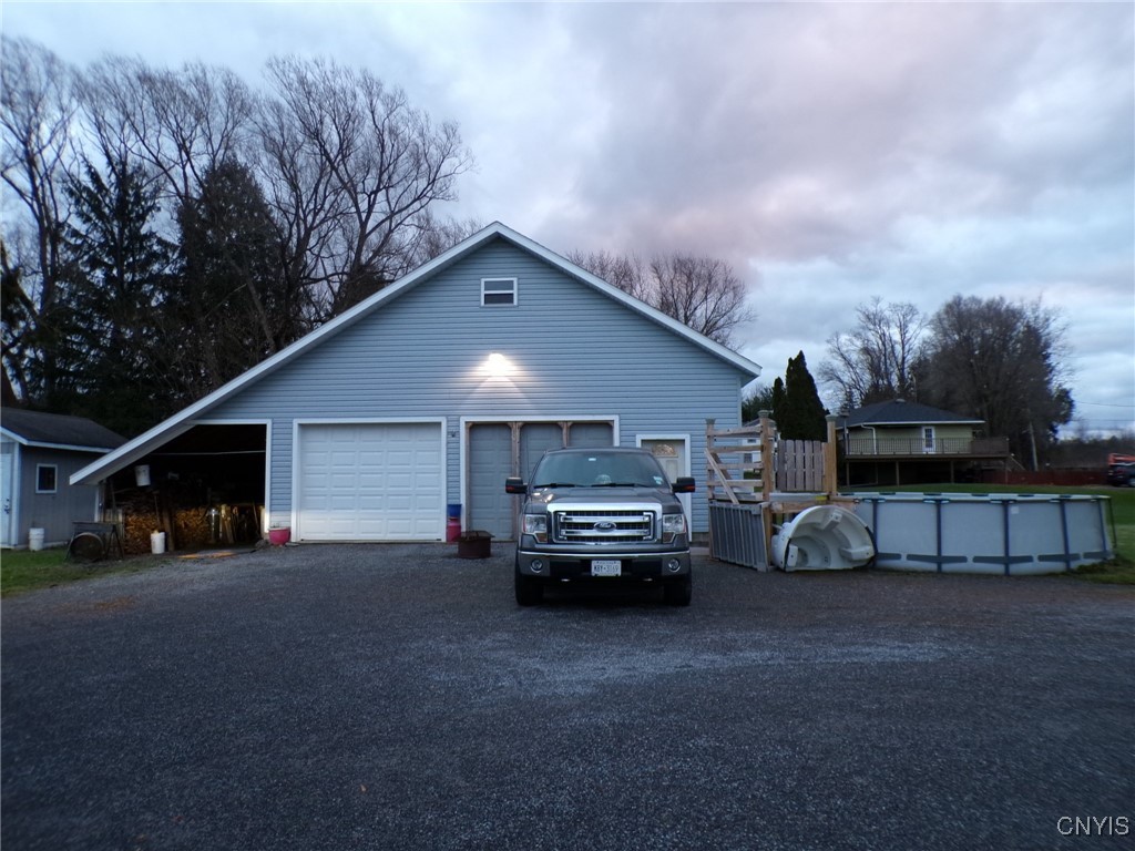 7180 Glur Road