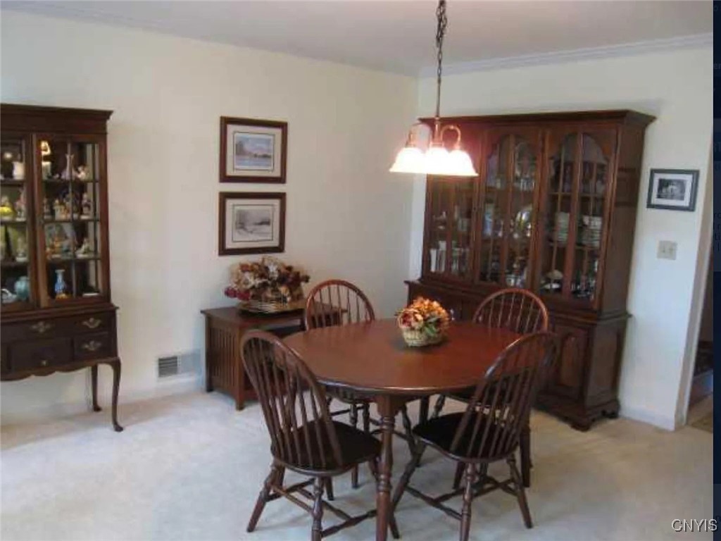 Manlius, New York 13057, United States, 2 Bedrooms Bedrooms, ,2 BathroomsBathrooms,Residential,Active,97895