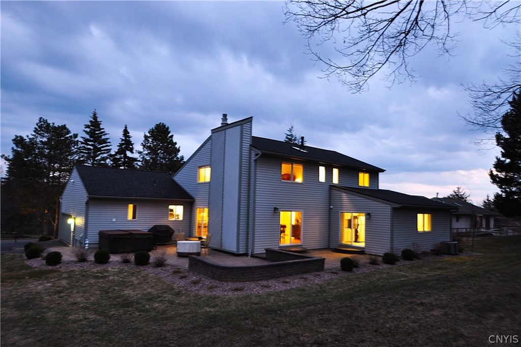 Photo of 6205 Keystone Way, DeWitt, NY 13078 (MLS # S1665203)