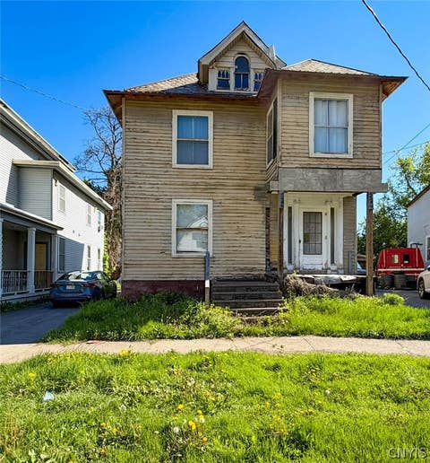 Homes For Sale - 28 Noyes Street<br/> Utica, NY 13502