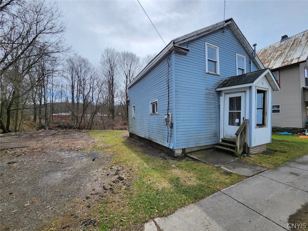 8 Center Street