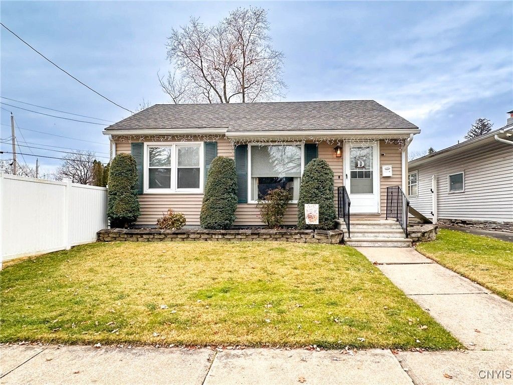 Photo of 1674 Grandview Avenue, Utica, NY 13502 (MLS # S1652667)