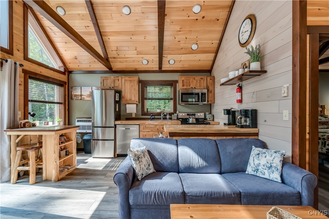 6154 S Chases Lake Road