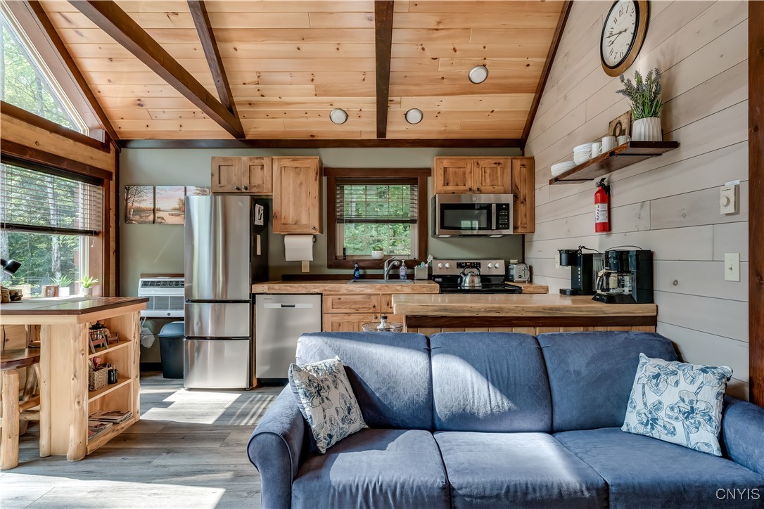 6154 S Chases Lake Road