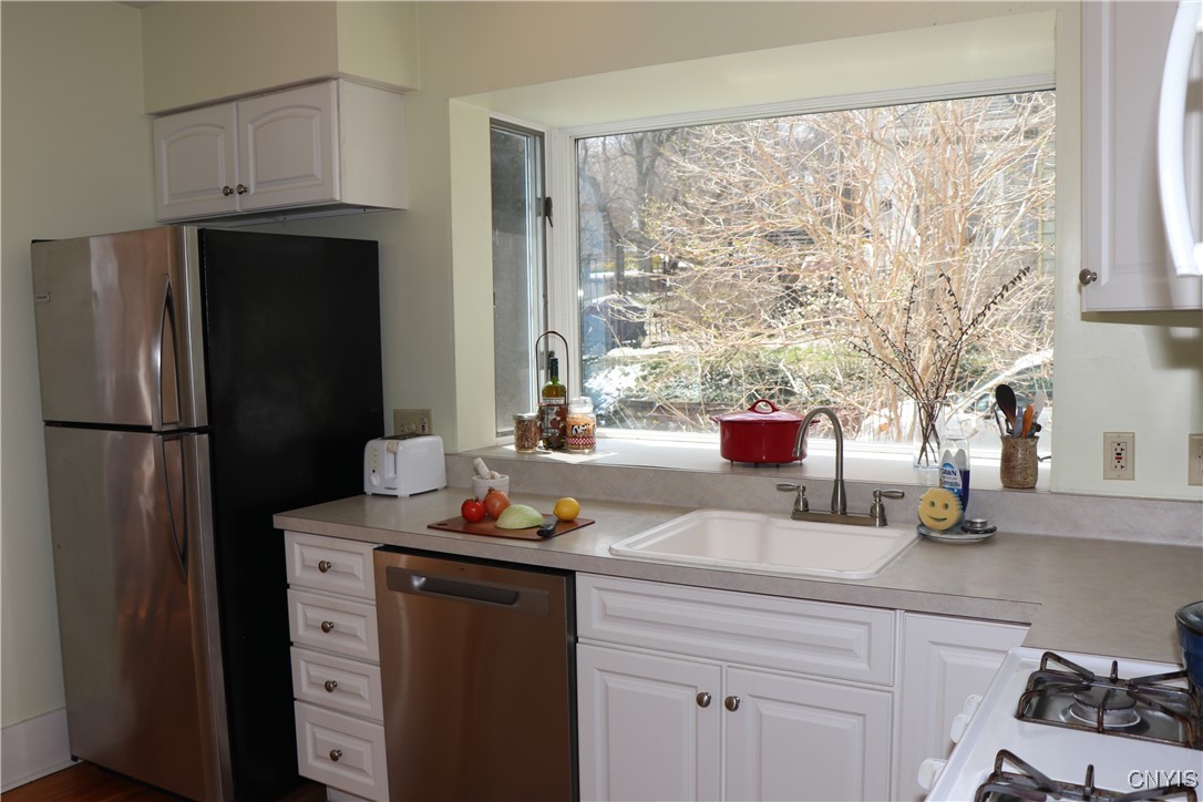 181 Parkside Avenue, Syracuse, New York image 25
