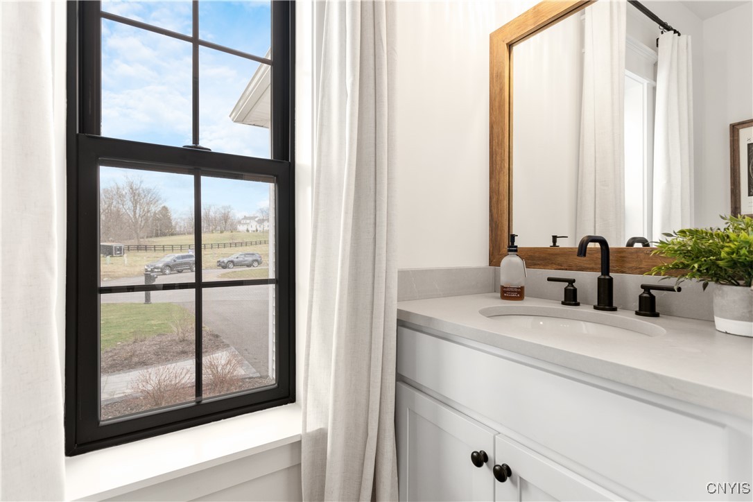 4909 Bishop Brook Circle, Manlius, New York image 10