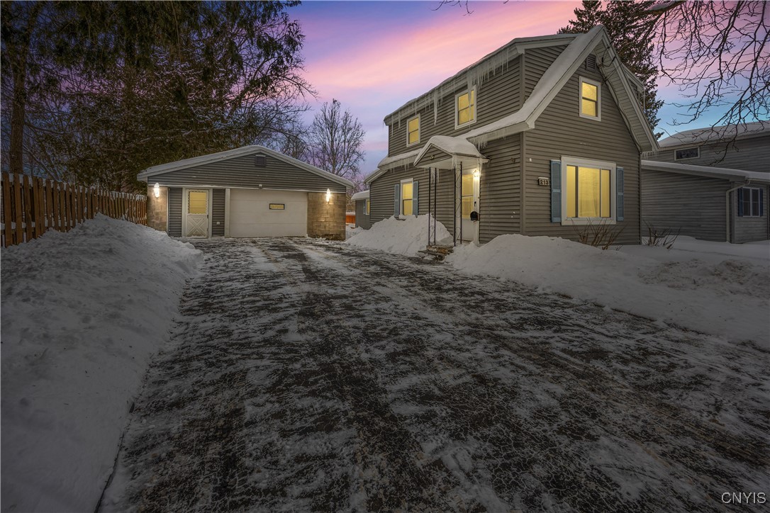 213 E Hamilton Avenue