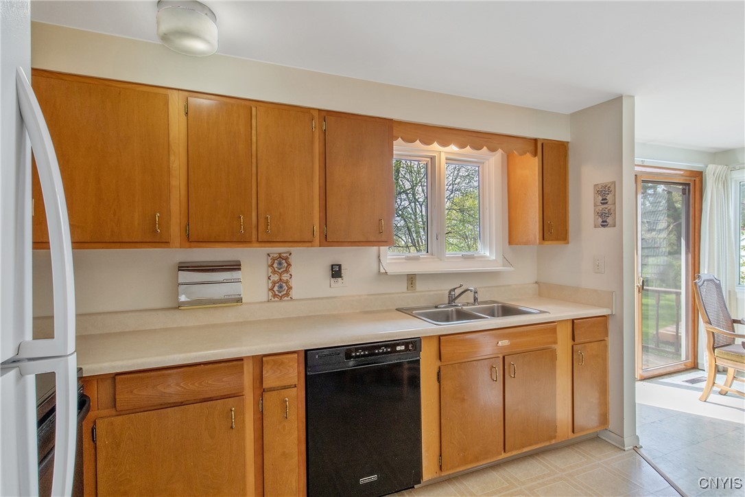 214 Scottholm Terrace Ter, Syracuse, New York image 12