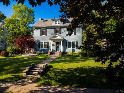 Homes For Sale - 111 Circle Road<br/> Syracuse, NY 13210