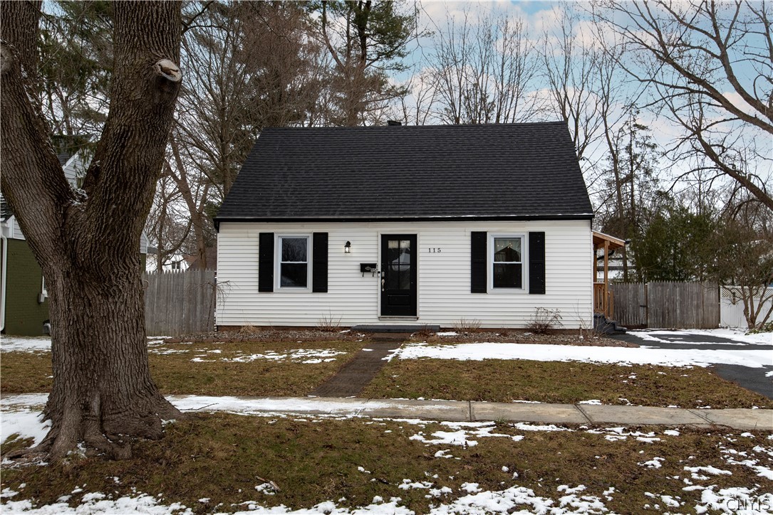 115 Riverview Parkway S