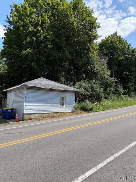 Tiny photo for 2890 Warners Road, Camillus, NY 13164 (MLS # S1701667)
