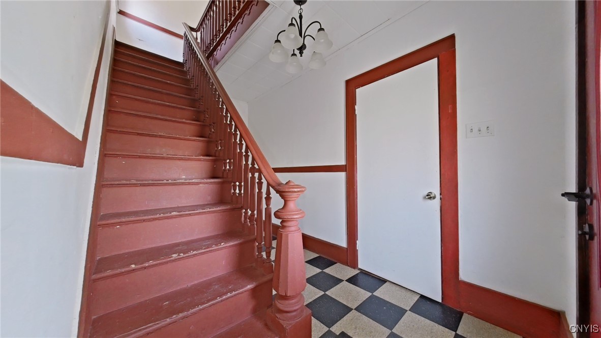 1131 Saint Vincent Street
