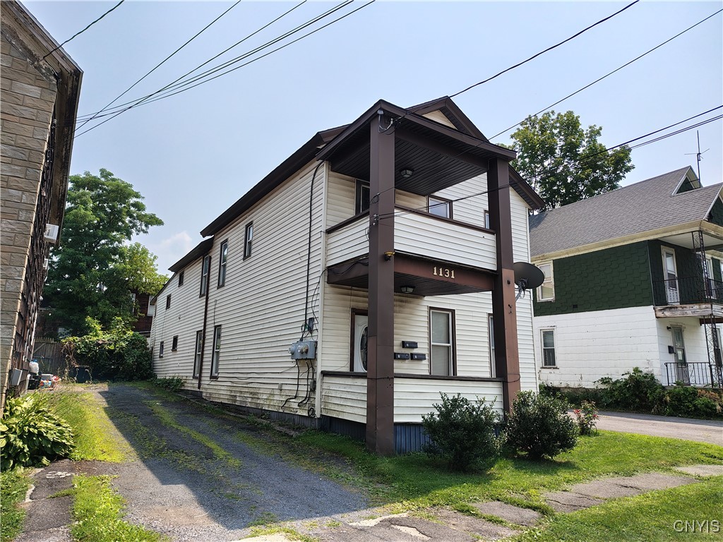 1131 Saint Vincent Street