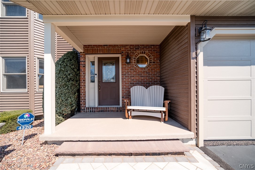 4320 Lazybrook Circle