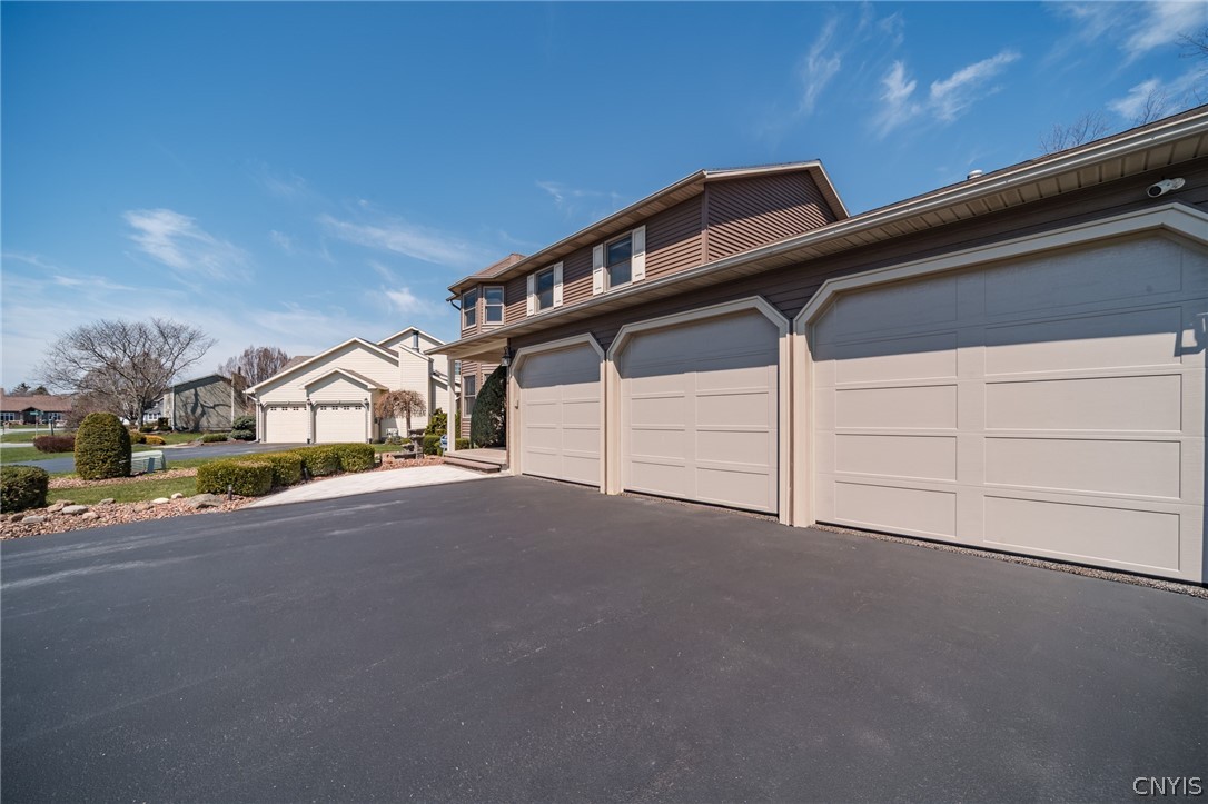 4320 Lazybrook Circle