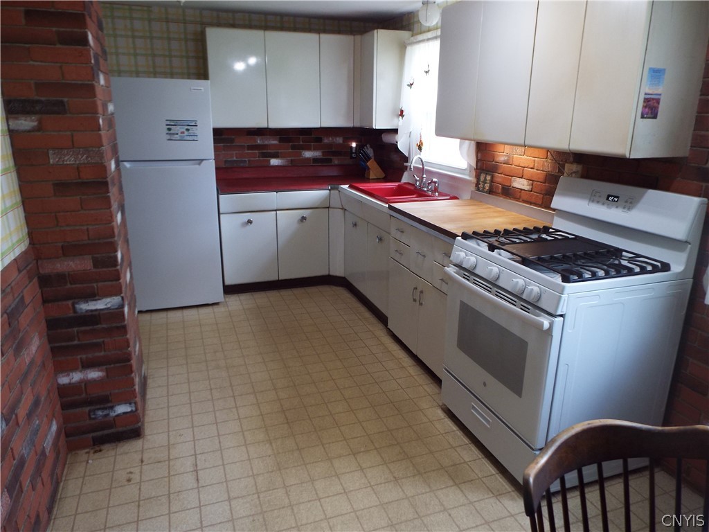 210 S Webber Drive