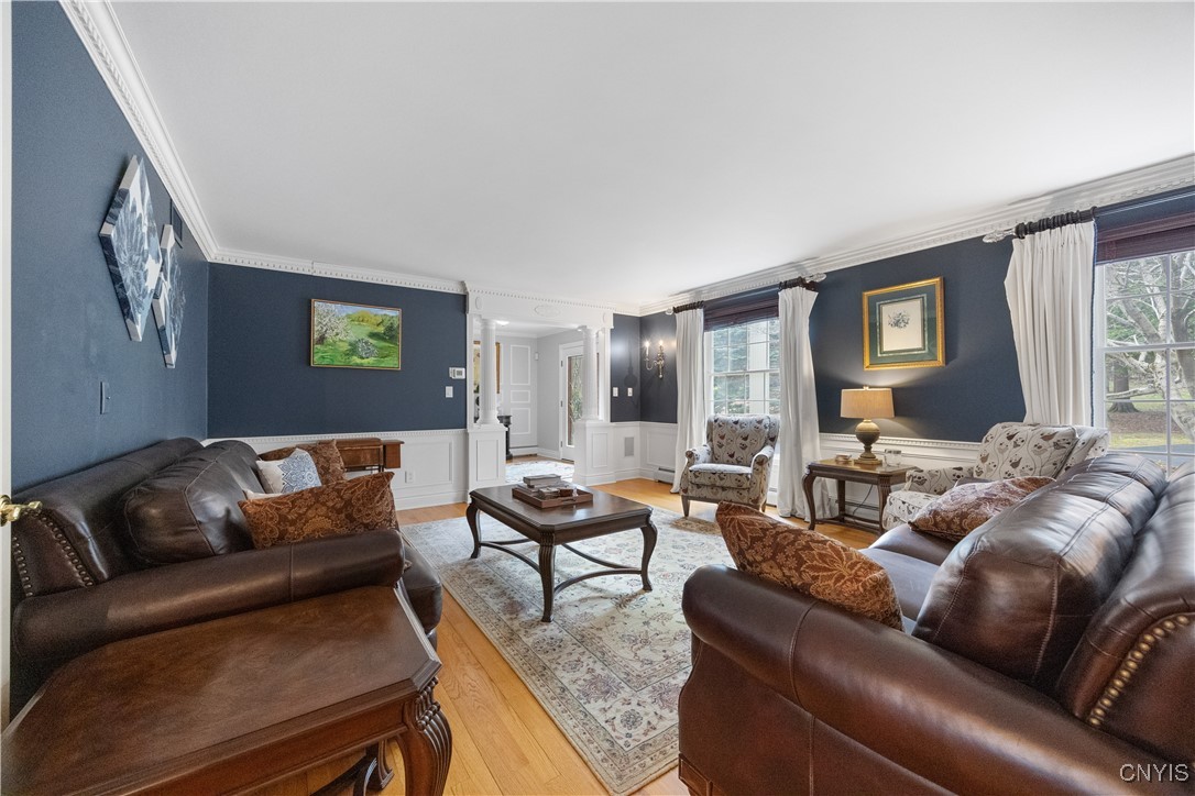4886 Tanglewood Lane, Manlius, New York image 7
