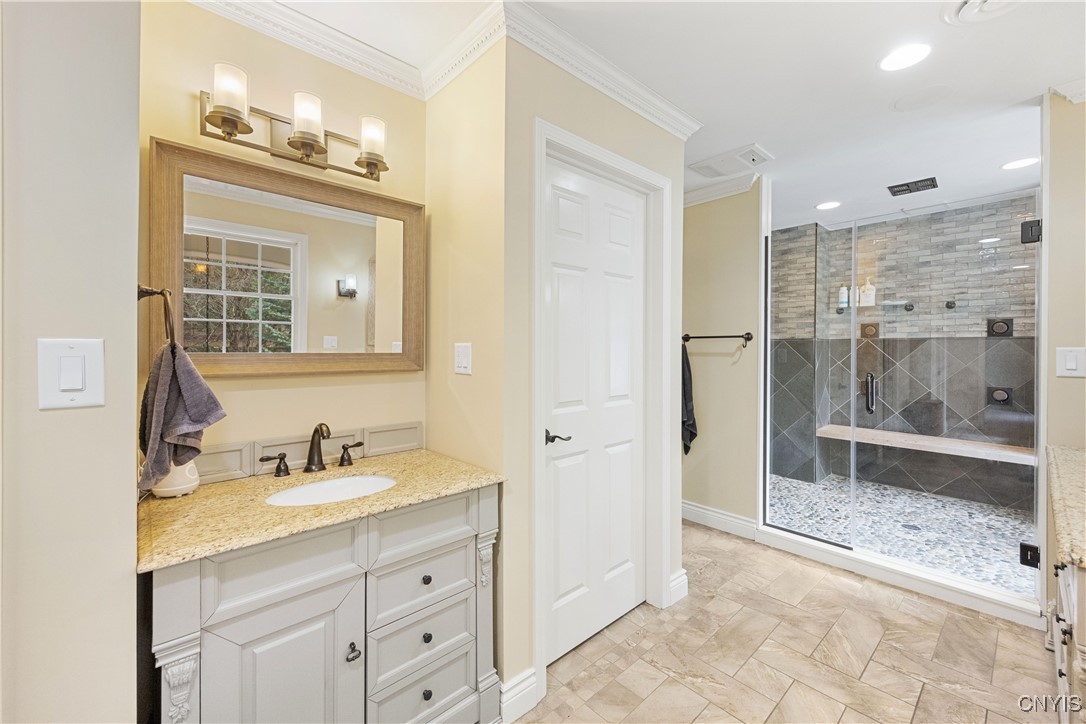 4886 Tanglewood Lane, Manlius, New York image 31