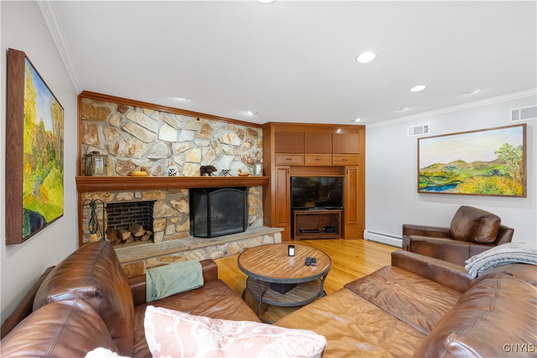 4886 Tanglewood Lane, Manlius, New York image 16
