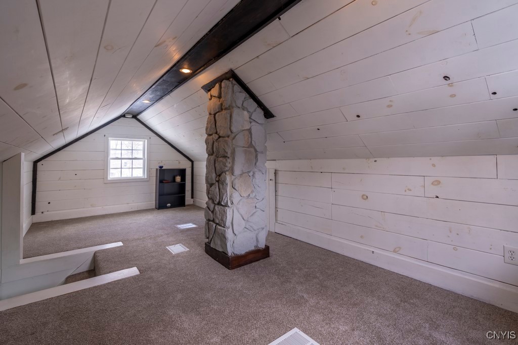 121 Hunt Avenue, Camillus, New York image 36