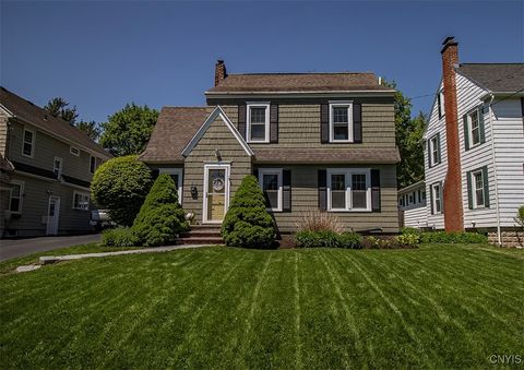 210 Wellington Road, Dewitt, NY 13214 - MLS#: S1606088