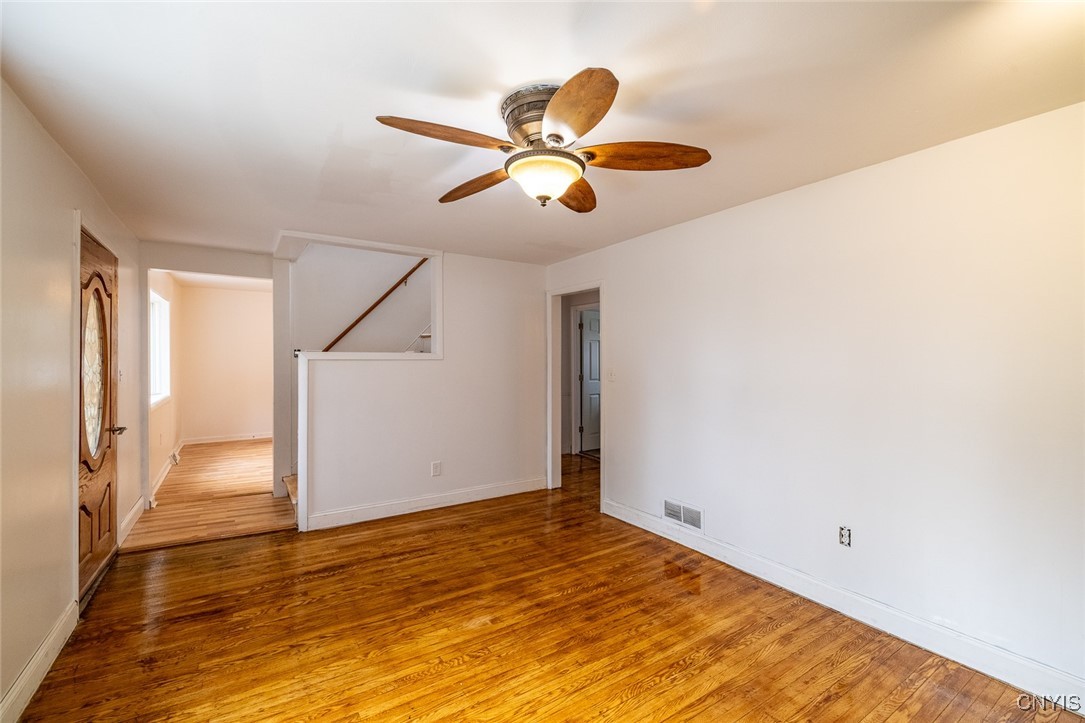 7565 Totman Road, Cicero, New York image 2