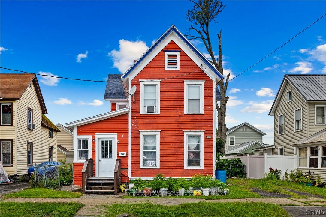 517 Roberts Street