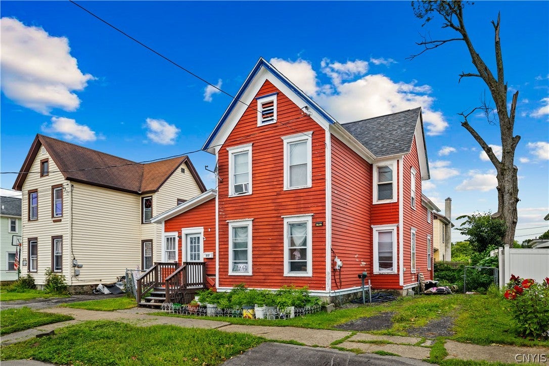 517 Roberts Street