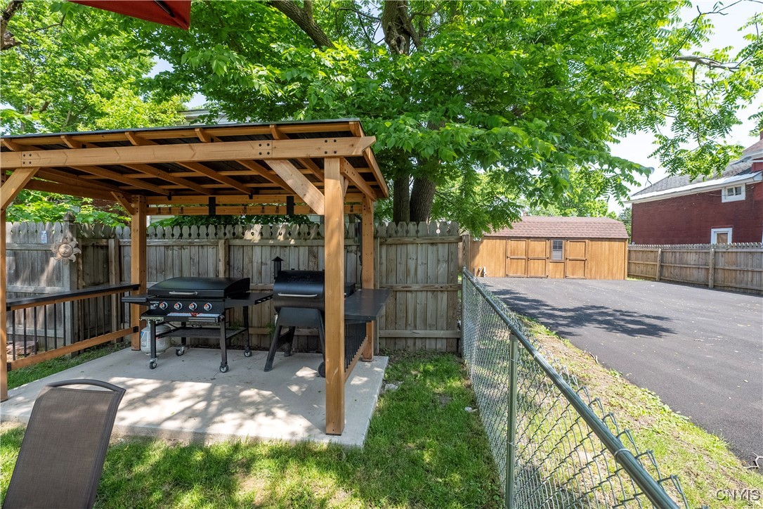 440 Gifford St St, Syracuse, New York image 39