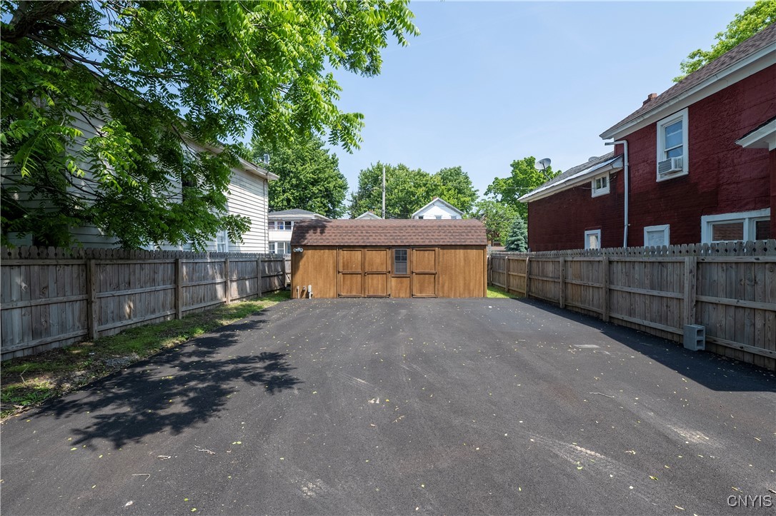 440 Gifford St St, Syracuse, New York image 40