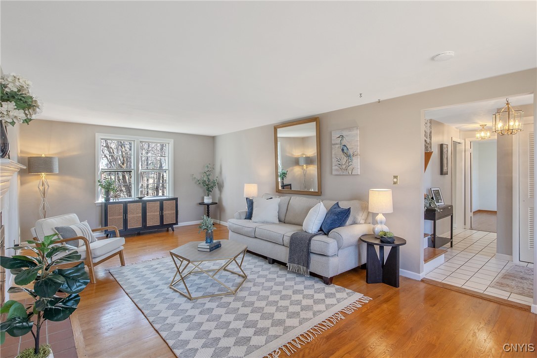 143 Northwood Way, Camillus, New York image 5