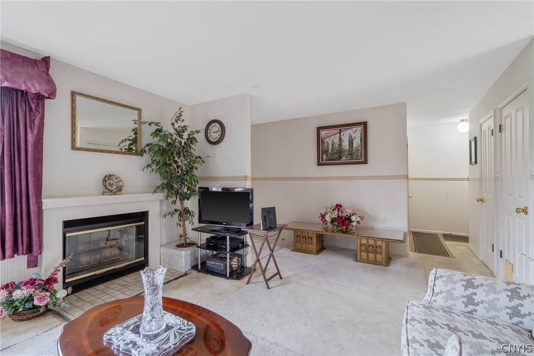 3224 Holly Ridge