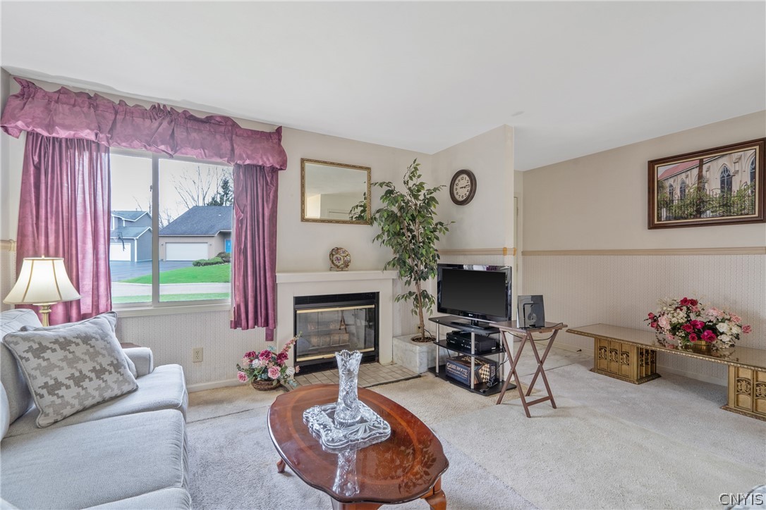 3224 Holly Ridge