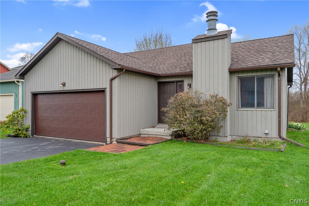 3224 Holly Ridge