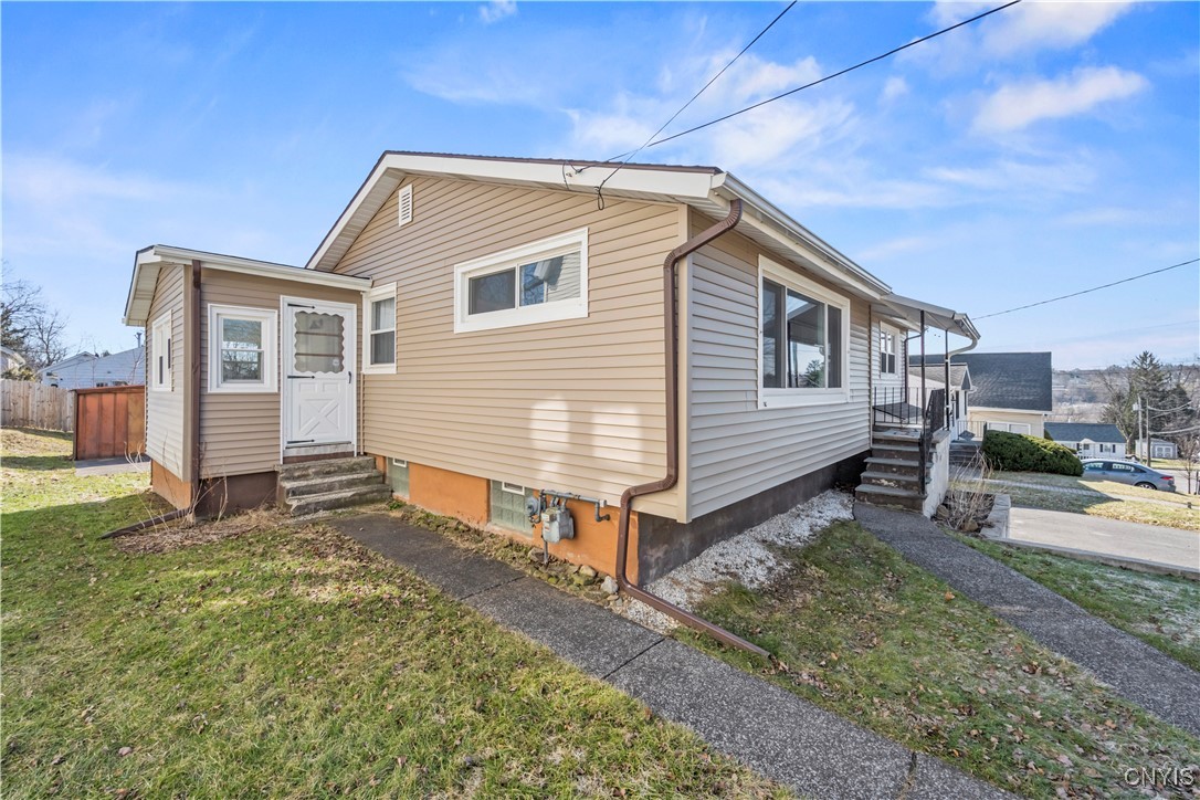 141 Aberdeen Ter, Syracuse, New York image 20