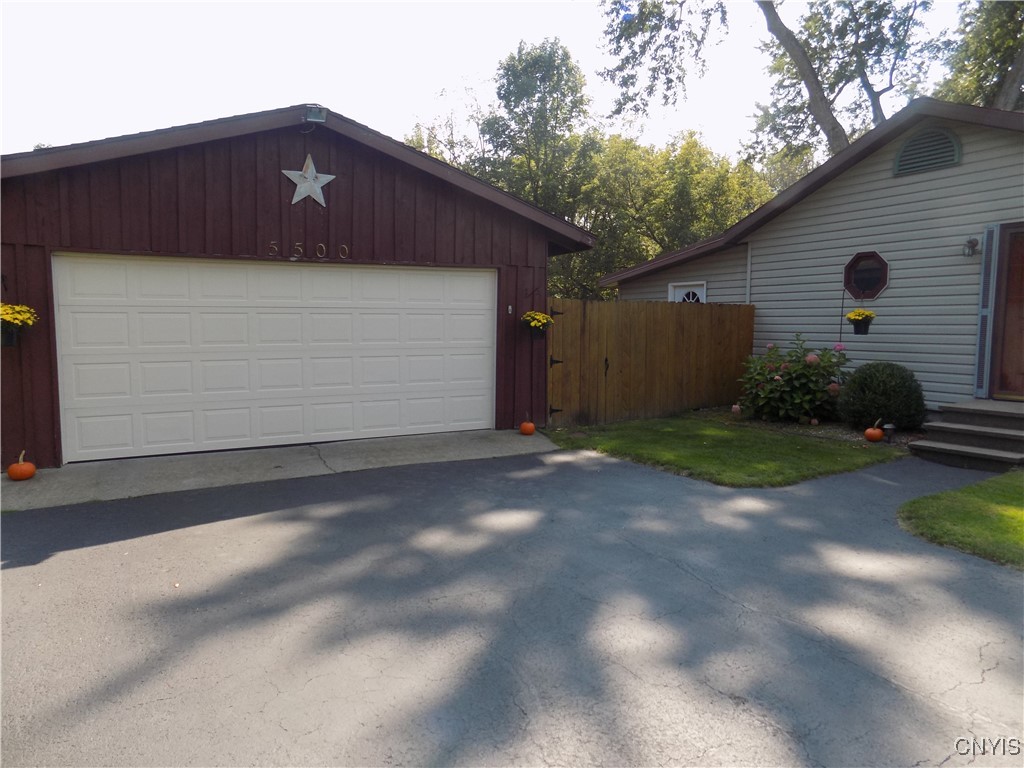 5500 Old Oneida Road, Verona, New York image 4