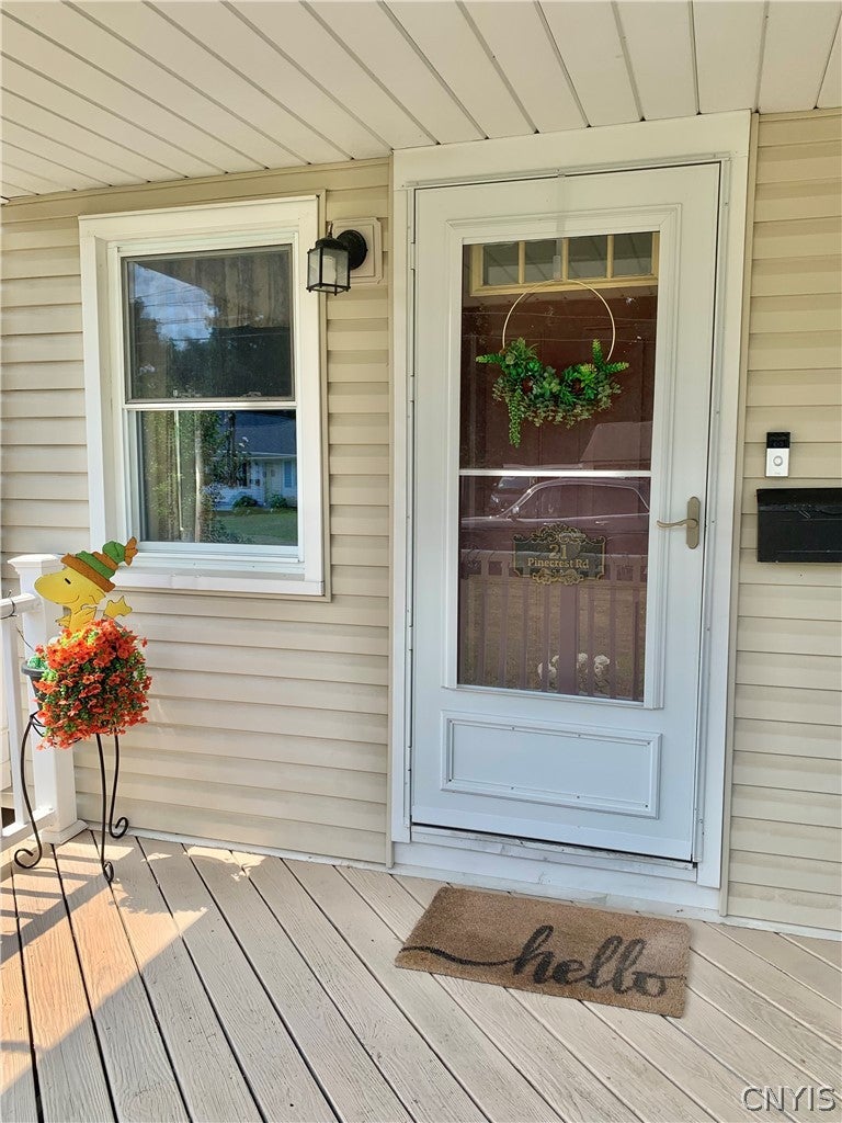 21 Pinecrest Road