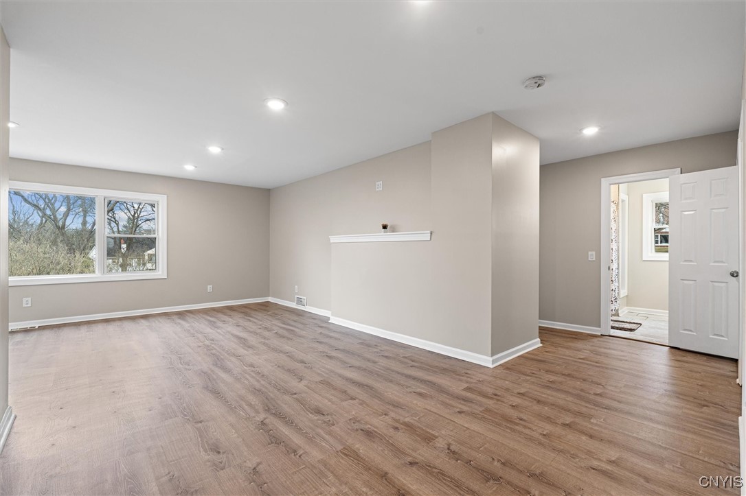 100 Doll Parkway, Syracuse, New York image 14