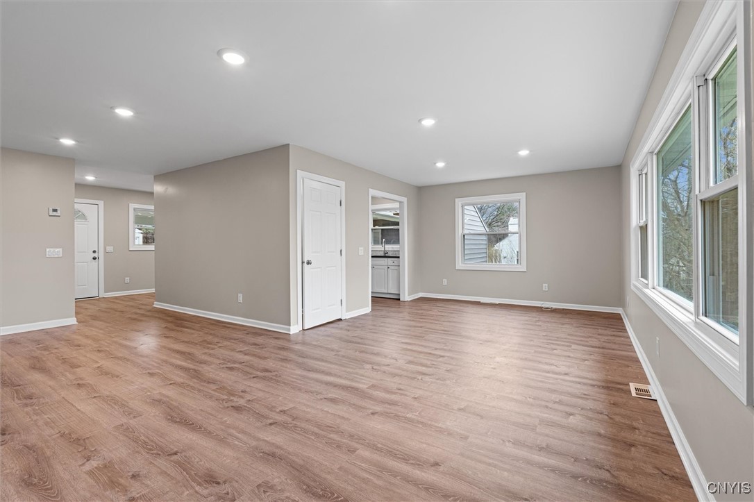 100 Doll Parkway, Syracuse, New York image 13