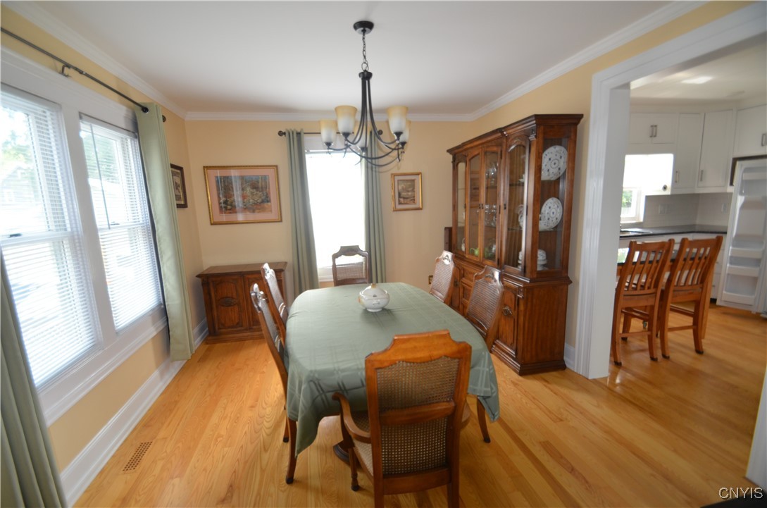 Syracuse, New York 13203, United States, 3 Bedrooms Bedrooms, ,1 BathroomBathrooms,Residential,Pending,140116