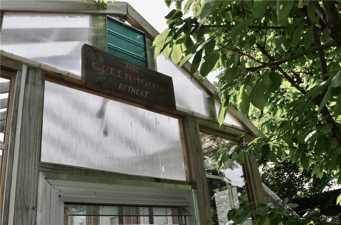 Syracuse, New York 13203, United States, 3 Bedrooms Bedrooms, ,1 BathroomBathrooms,Residential,Pending,140116